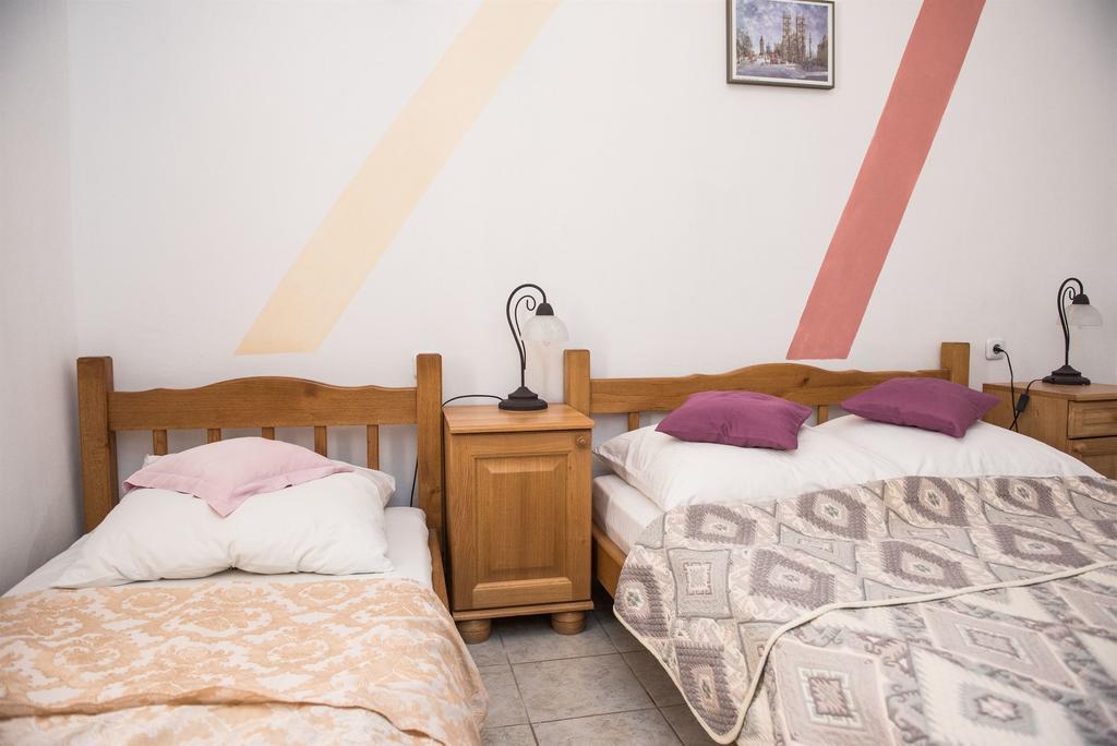 Apartments Ljubica Рогозниця Екстер'єр фото