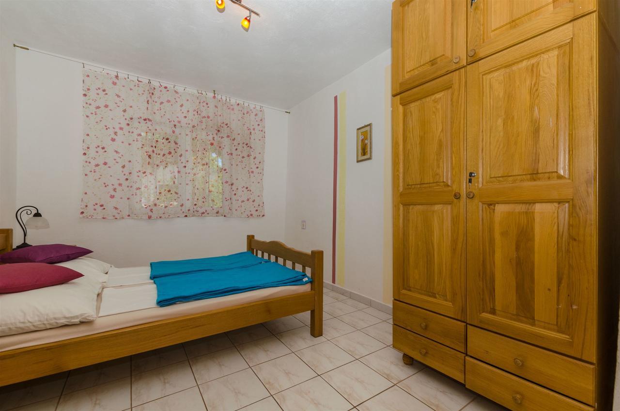 Apartments Ljubica Рогозниця Екстер'єр фото