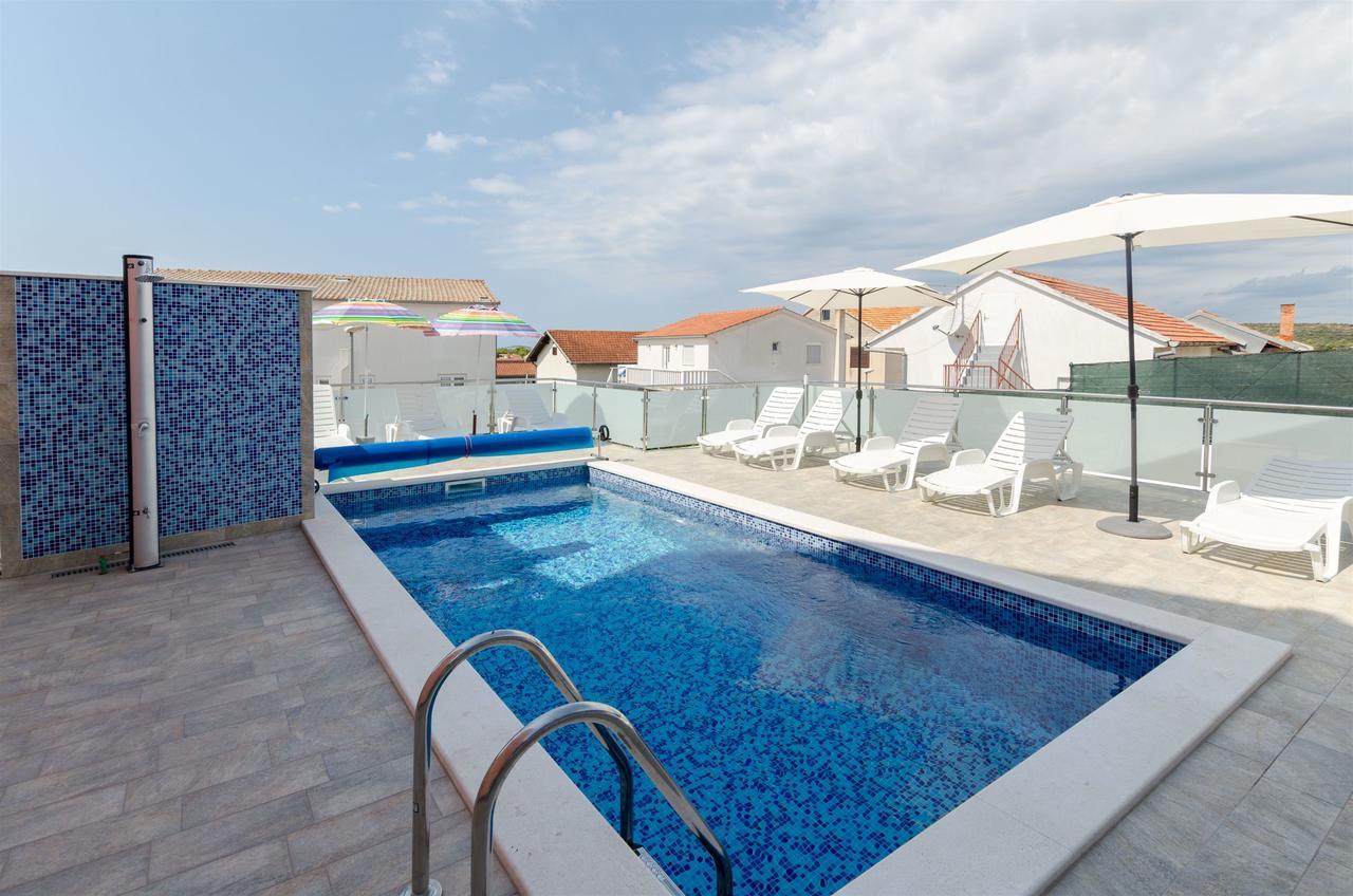 Apartments Ljubica Рогозниця Екстер'єр фото